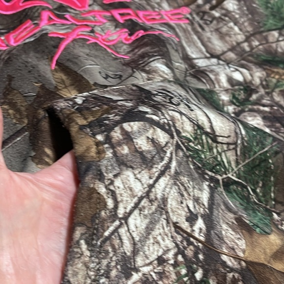 RealTree Women ‘s Camo Hoodie - Picture 7 of 8